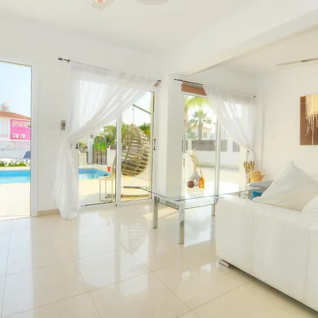 Villa Thetida Ayía Nápa