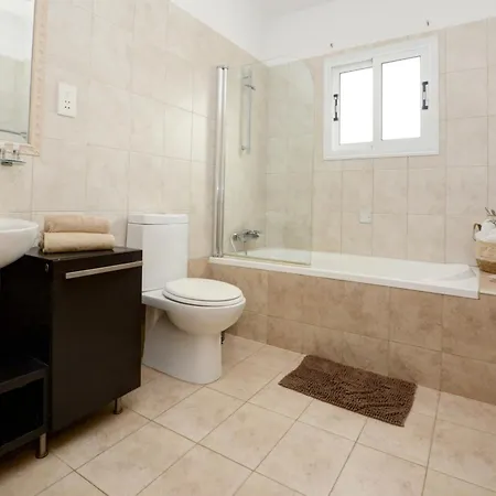 Thetida Αγία Νάπα