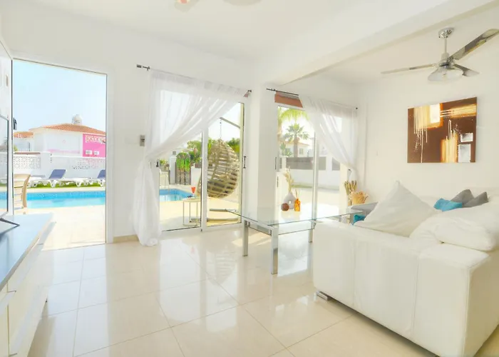 Villa Thetida Ayia Napa